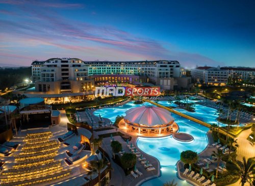 Spor Kampı - Kaya Palazzo Golf Resort - 