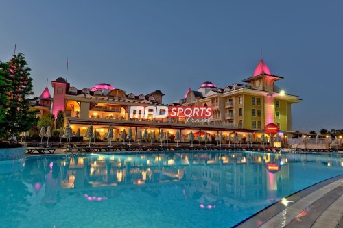 Side Star Resort
